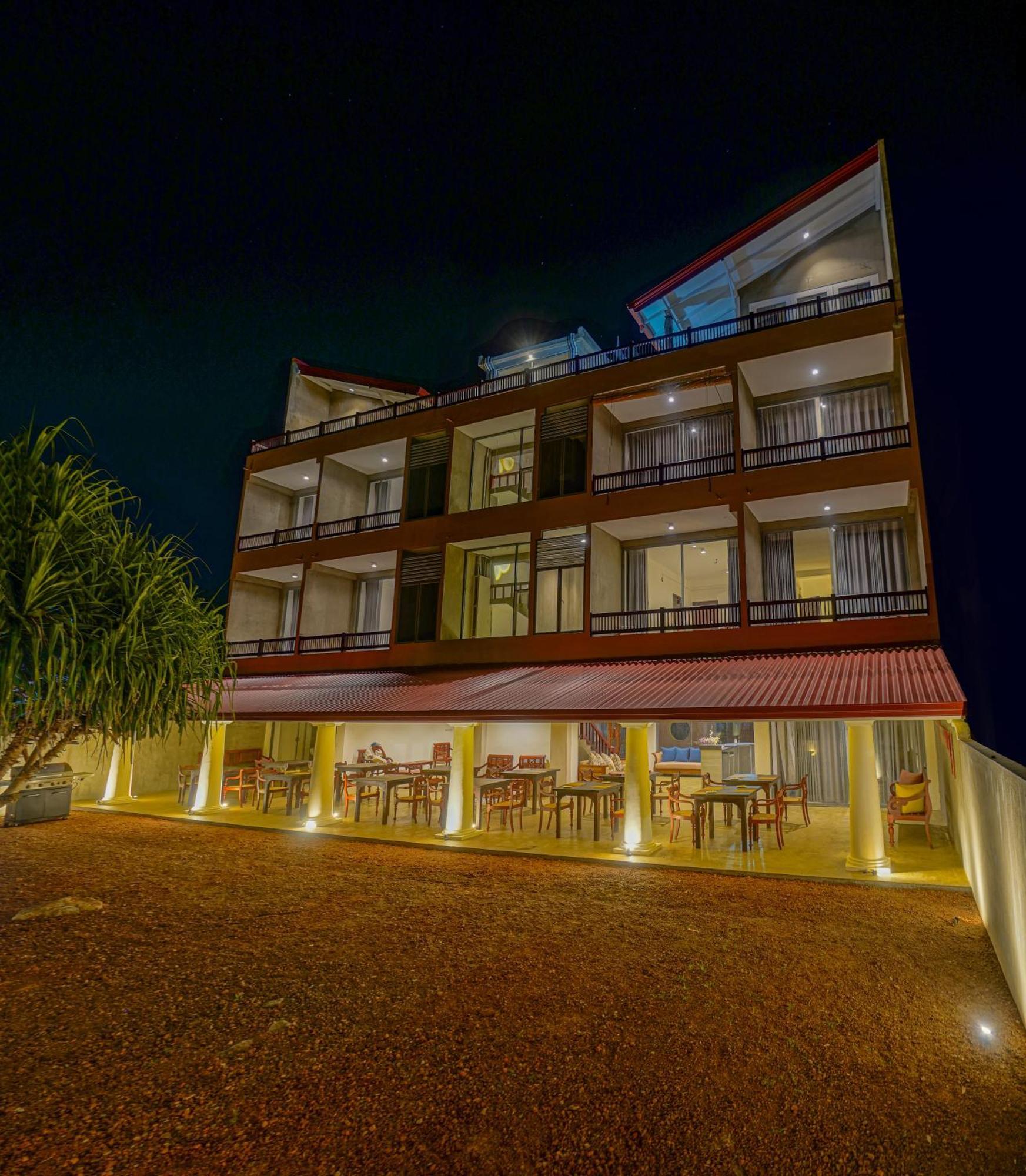 Beyond The Sea By Ceylonese Hotel Ambalangoda  Exterior photo